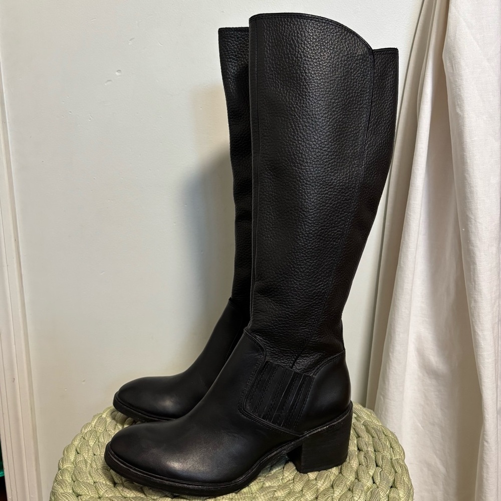 NEW Donald J. Pliner Envy Black Pebbled Leather Riding Boots